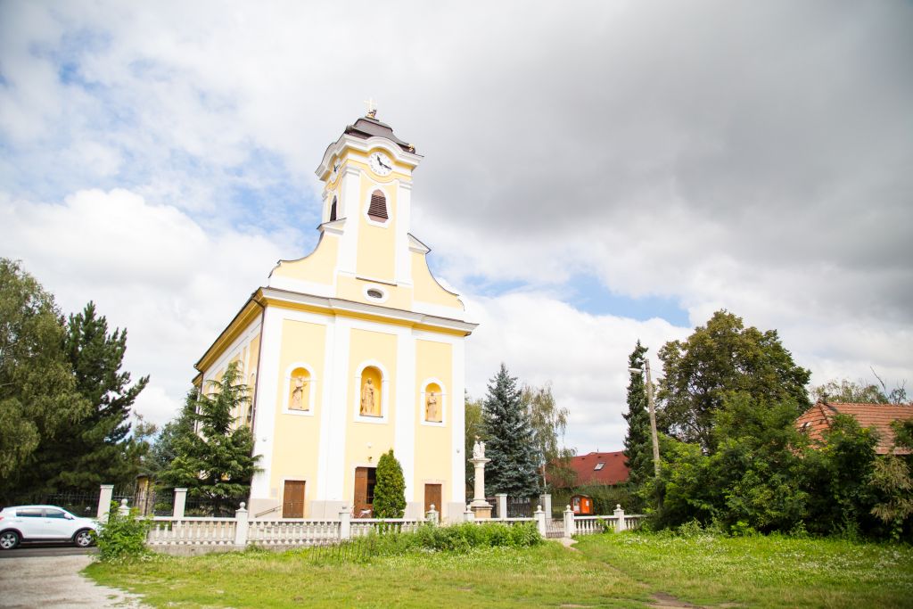 Farský kostol Bošany